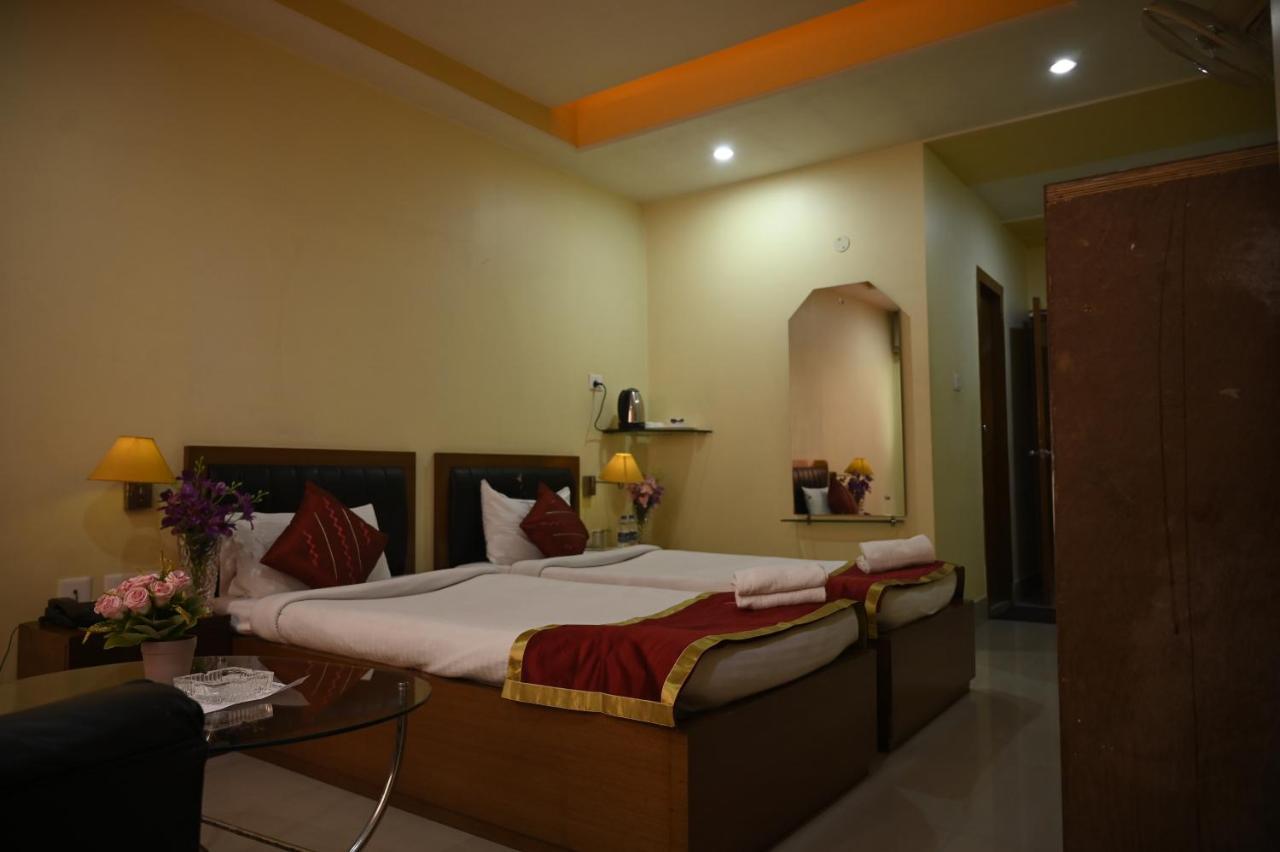Hotel Dooars Mountain Alipur Duar Esterno foto