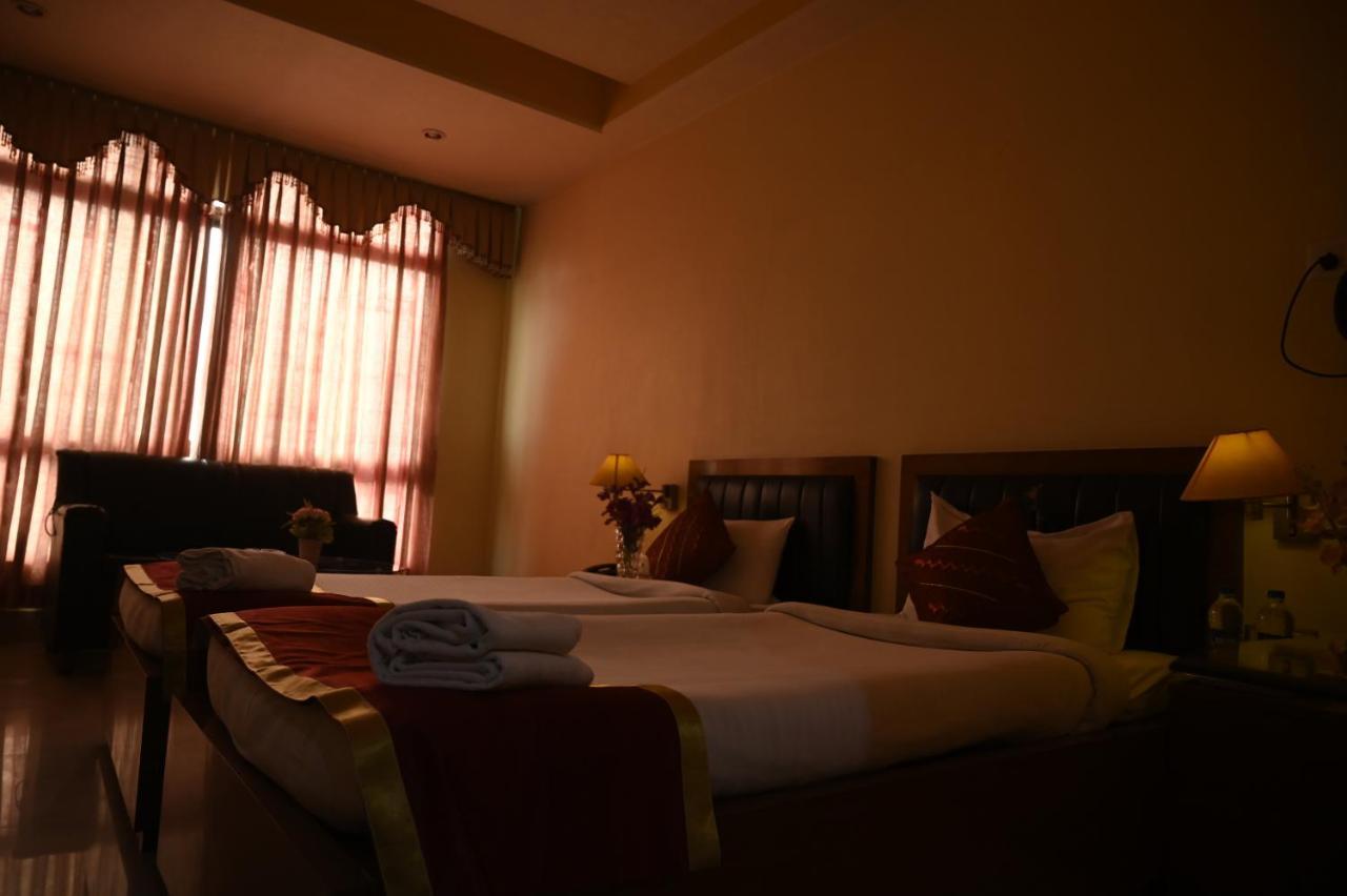 Hotel Dooars Mountain Alipur Duar Esterno foto